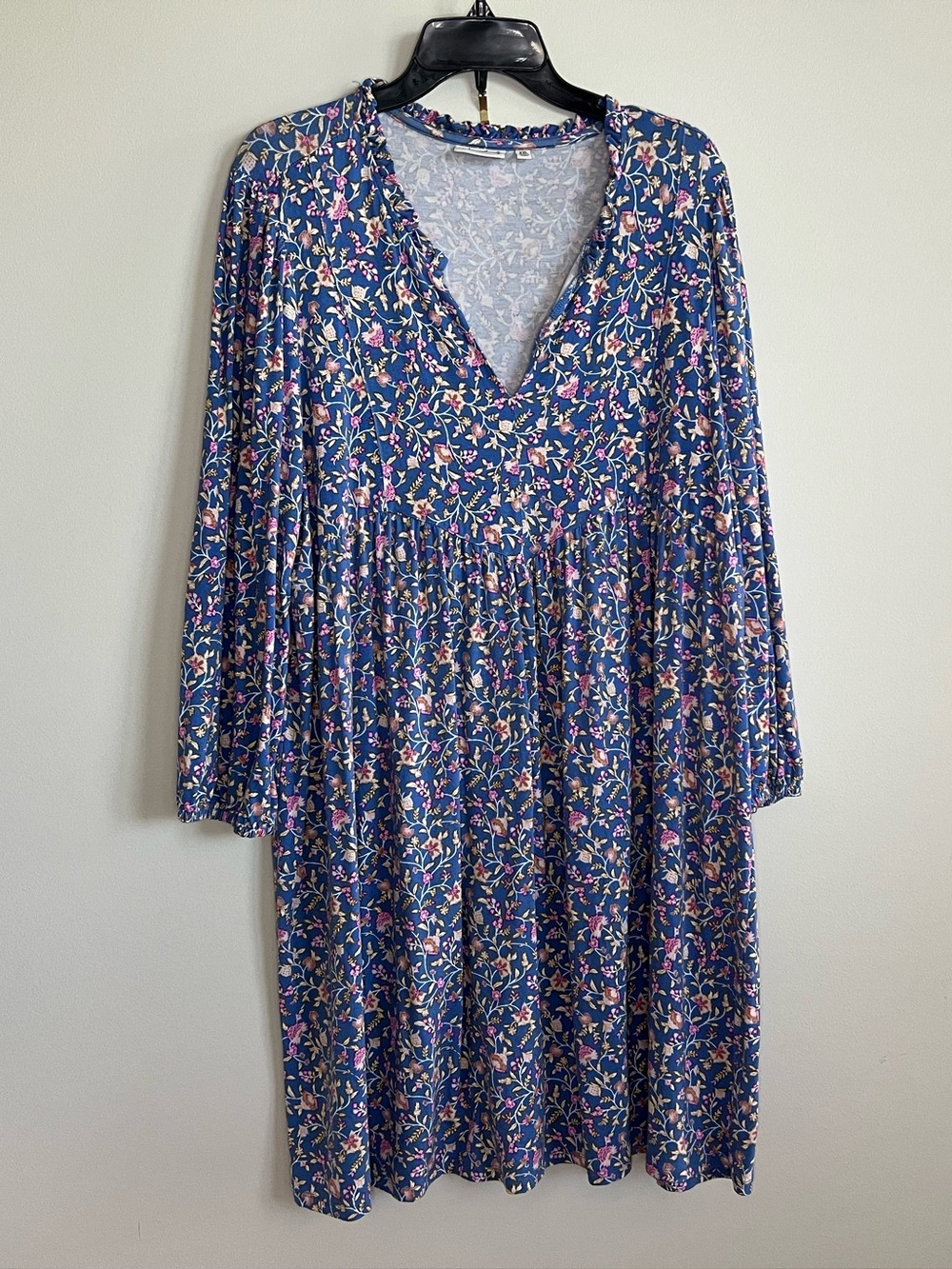 Wonderly Blue Floral V-Neck Blouse